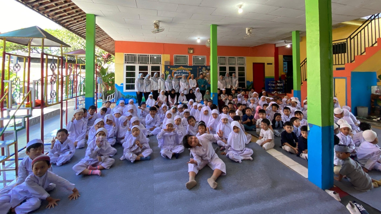 Mengukir Bahagia di Hati Sesama: Indahnya Berbagi di Bulan Ramadan 1447 H